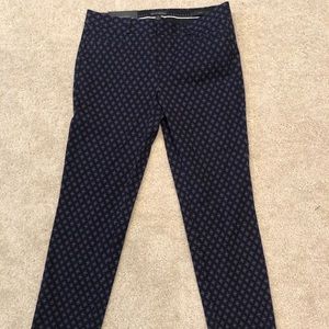 Banana Republic new Sloan patterned pants. Size 6